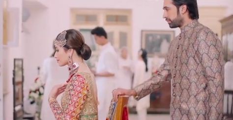 Qabool Hai - Nomi Ansari (10)