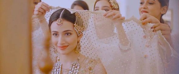 Qabool Hai - Nomi Ansari (4)